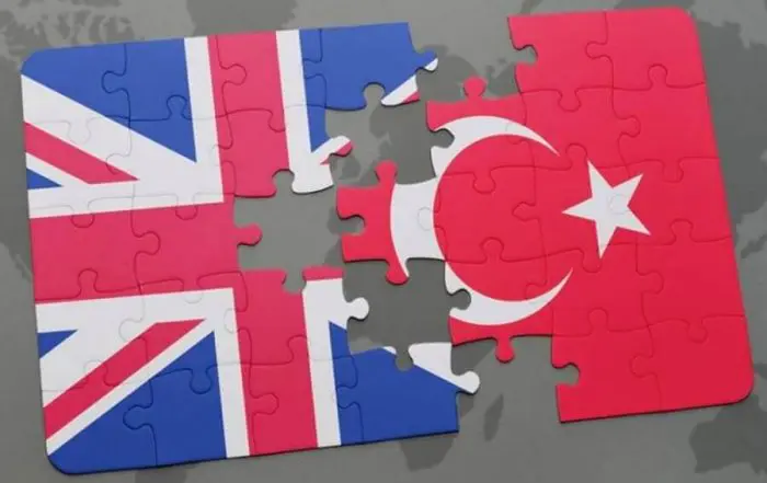 İngiltere'ye Erişim İçin Türk Pasaportu Alın